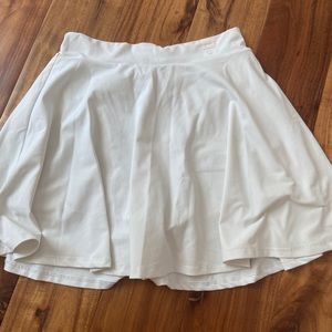 White fabletics flowy skirt
